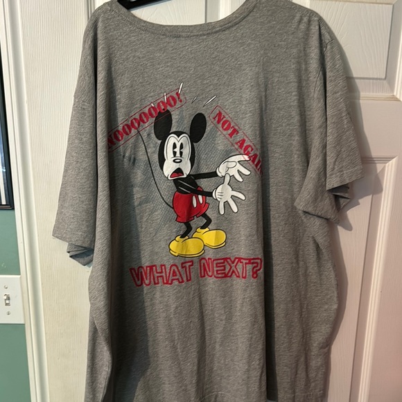 3/$30 Disney Mickey Mouse Graphic T-Shirt - Picture 3 of 7